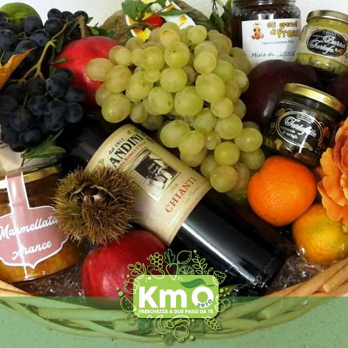 Cesto natalizio con vino toscano